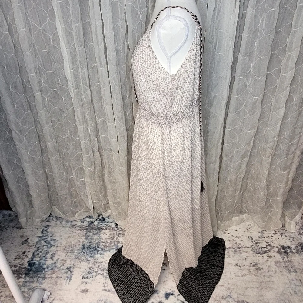 Skies Are Blue Boho V-Neck Embroidered Vine Adjustable Tassels Maxi Dress - Picture 3 of 9